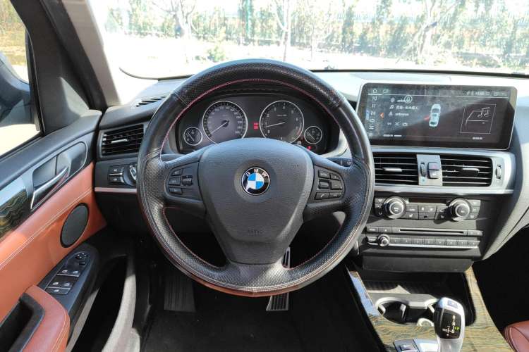 Used BMW X3 2013 xDrive20i Luxury Edition Steering Wheel