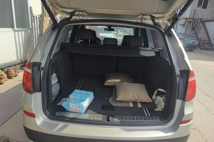 Used BMW X3 2013 Revised xDrive28i Luxury Edition Trunk