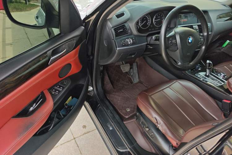 Used BMW X3 2013 Facelifted xDrive20i Luxury Edition Driver Seat
