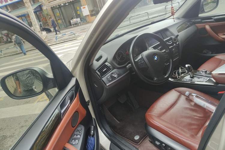 Used BMW X3 2013 xDrive20i Luxury Edition Driver Seat