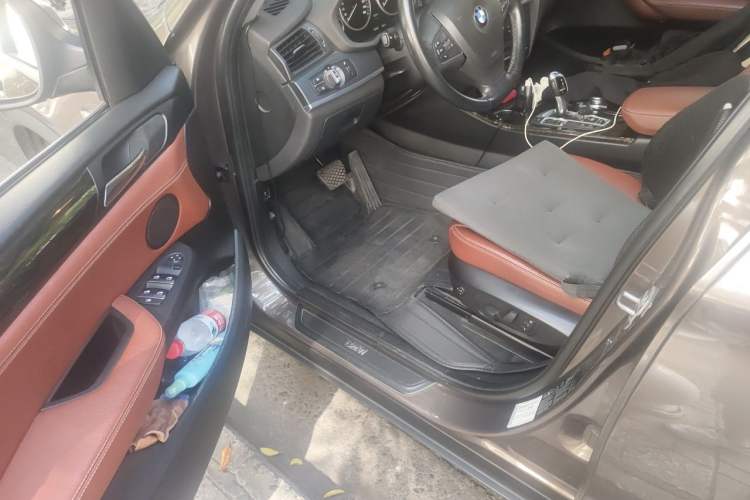 Used BMW X3 2013 xDrive20i Luxury Edition Driver Seat