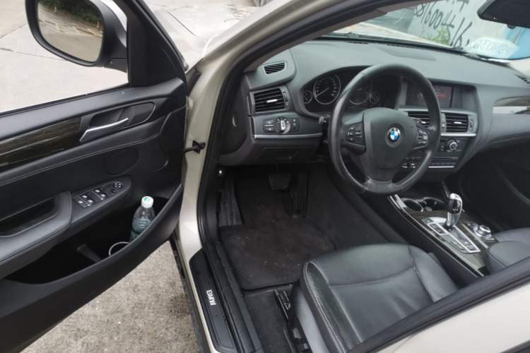 Used BMW X3 2013 Facelifted xDrive20i Luxury Edition Driver Seat