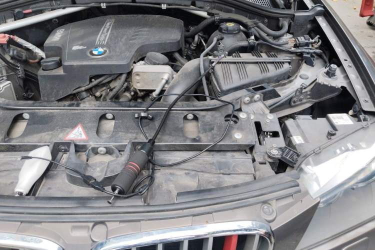Used BMW X3 2013 Restyled xDrive28i Leading Edition Engine Bay Left