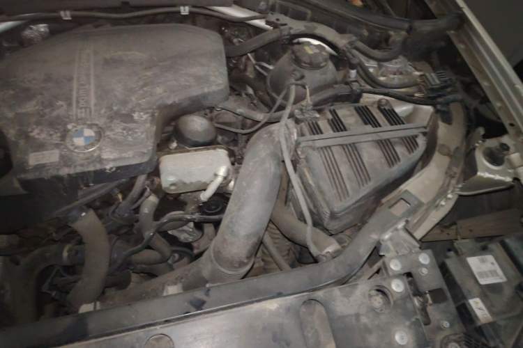 Used BMW X3 2013 Restyled xDrive28i Leading Edition Engine Bay Left