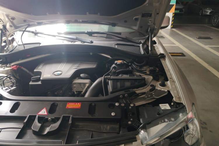 Used BMW X3 2013 Facelifted xDrive20i Luxury Edition Engine Bay Left