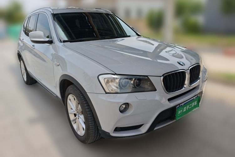 Used BMW X3 2013 Facelifted xDrive20i Luxury Edition Front Right 45 Deg