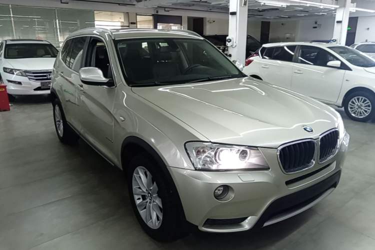 Used BMW X3 2013 xDrive20i Luxury Edition Front Right 45 Deg