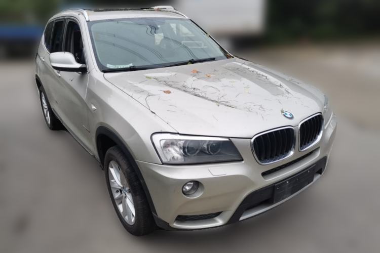 Used BMW X3 2013 Facelifted xDrive20i Luxury Edition Front Right 45 Deg