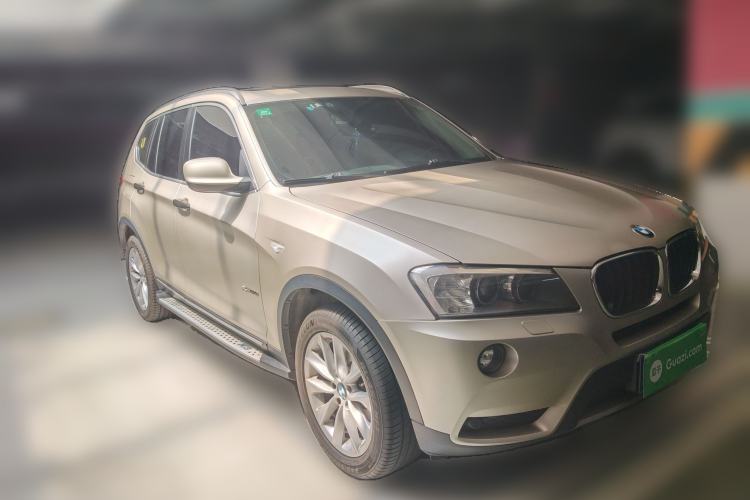 Used BMW X3 2013 Facelifted xDrive20i Luxury Edition Front Right 45 Deg