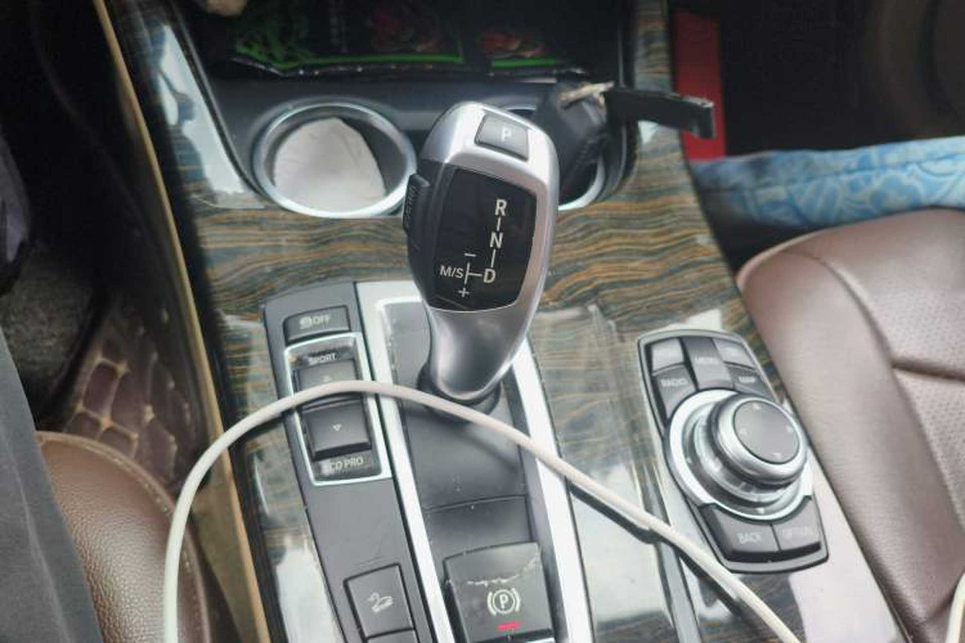 Used BMW X3 2013 Facelifted xDrive20i Luxury Edition Gear Lever