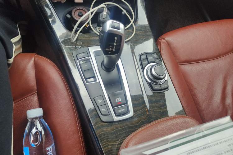Used BMW X3 2013 xDrive20i Luxury Edition Gear Lever