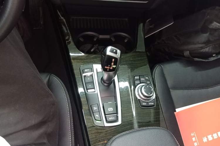 Used BMW X3 2013 xDrive20i Luxury Edition Gear Lever