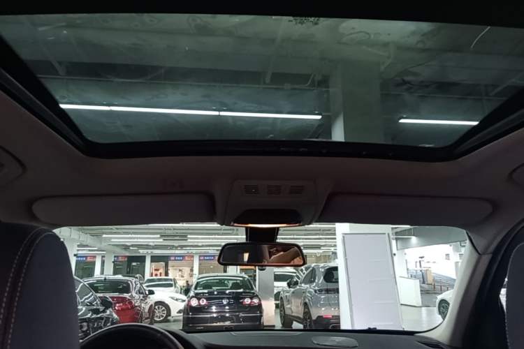 Used BMW X3 2013 xDrive20i Luxury Edition Headliner