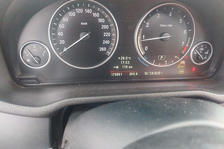 Used BMW X3 2013 xDrive28i Luxury Model Odometer Close Up