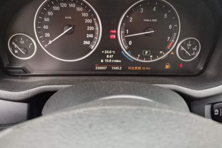 Used BMW X3 2013 Facelifted xDrive20i Luxury Edition Odometer Close Up