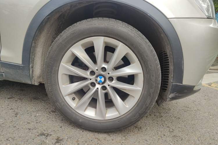 Used BMW X3 2013 xDrive20i Luxury Edition Right Front Wheel Hub