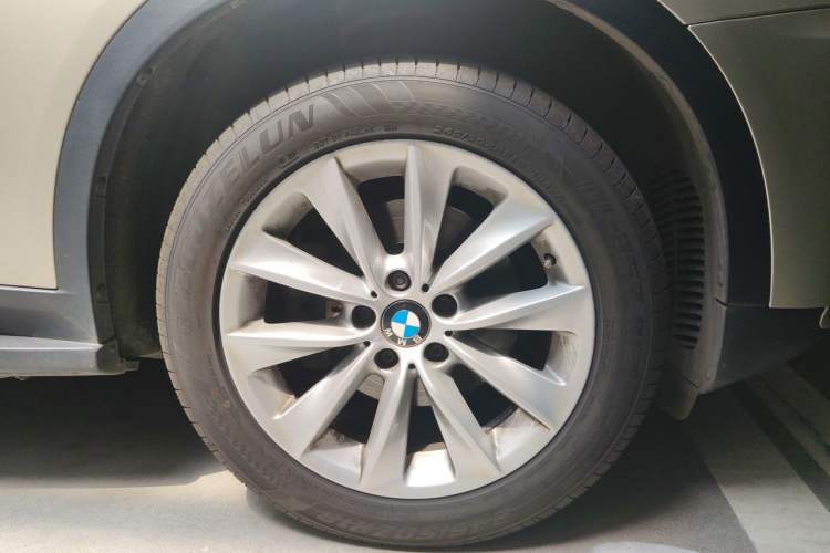 Used BMW X3 2013 Facelifted xDrive20i Luxury Edition Right Front Wheel Hub