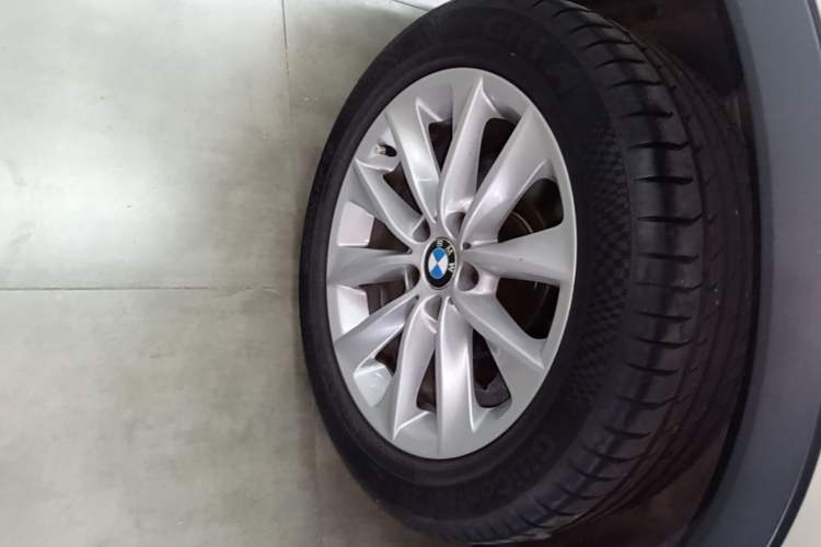 Used BMW X3 2013 xDrive20i Luxury Edition Right Rear Wheel Hub