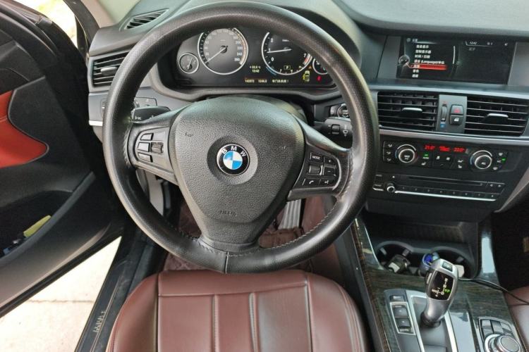 Used BMW X3 2013 Facelifted xDrive20i Luxury Edition Steering Wheel