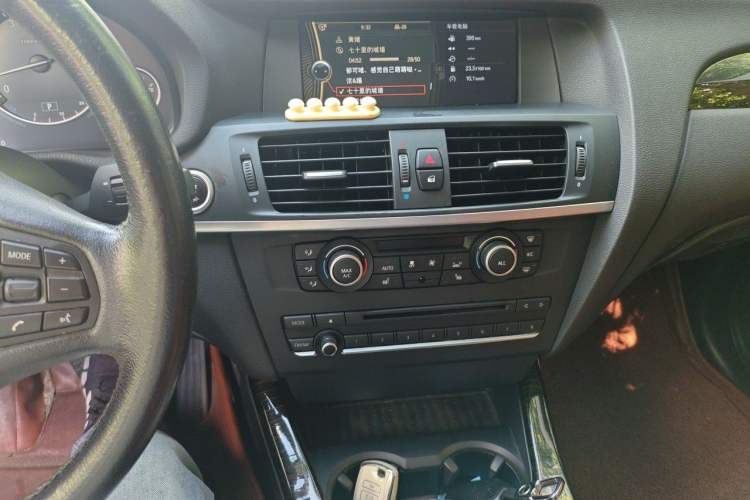 Used BMW X3 2013 xDrive20i Luxury Edition Audio And AC Panel