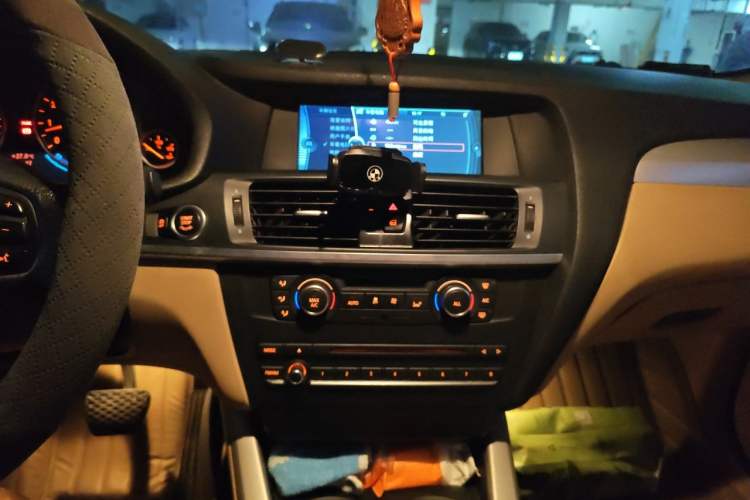 Used BMW X3 2013 xDrive28i Luxury Model Audio And AC Panel