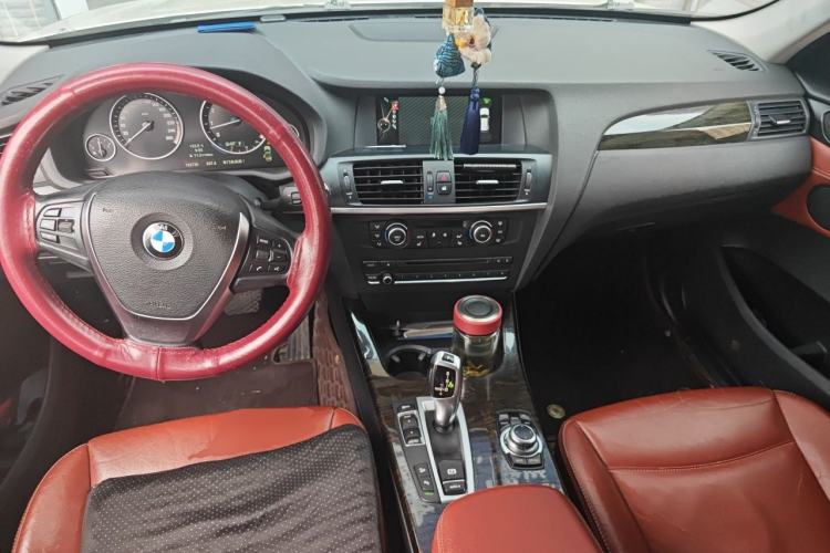 Used BMW X3 2013 Facelifted xDrive20i Luxury Edition Center Console