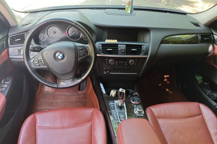 Used BMW X3 2013 xDrive20i Luxury Edition Center Console