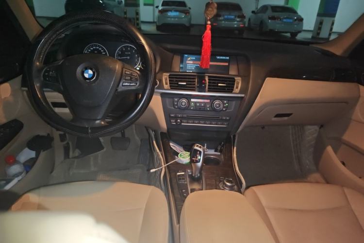 Used BMW X3 2013 Facelifted xDrive20i Luxury Edition Center Console