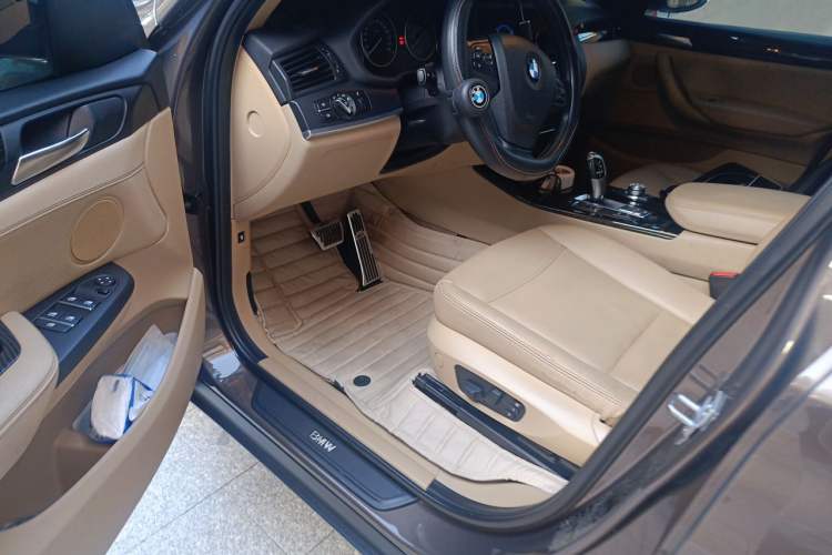 Used BMW X3 2013 xDrive20i Luxury Edition Driver Seat