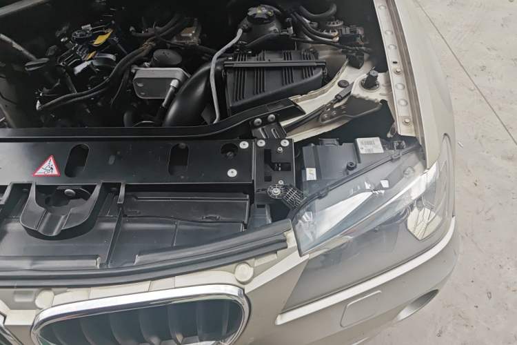 Used BMW X3 2013 Facelifted xDrive20i Luxury Edition Engine Bay Left