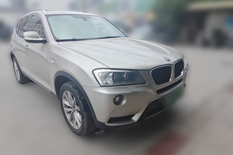 Used BMW X3 2013 Facelifted xDrive20i Luxury Edition Front Right 45 Deg