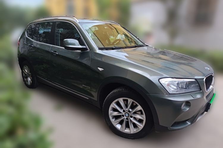 Used BMW X3 2013 Facelifted xDrive20i Luxury Edition Front Right 45 Deg
