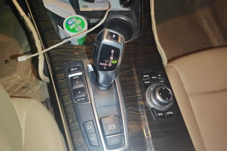 Used BMW X3 2013 Facelifted xDrive20i Luxury Edition Gear Lever
