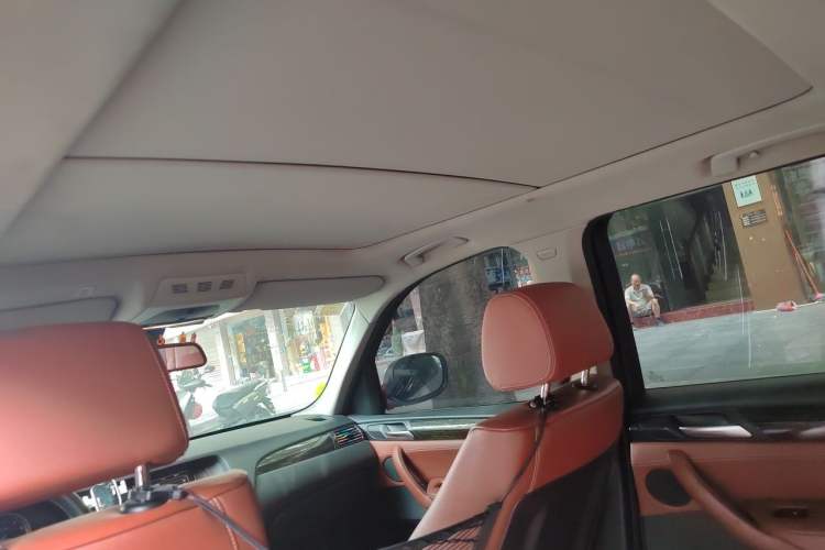 Used BMW X3 2013 xDrive20i Luxury Edition Headliner