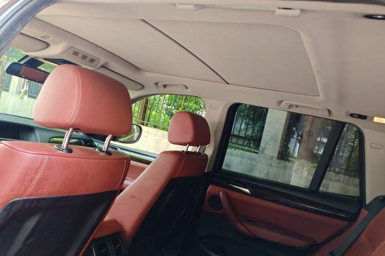 Used BMW X3 2013 xDrive20i Luxury Edition Headliner
