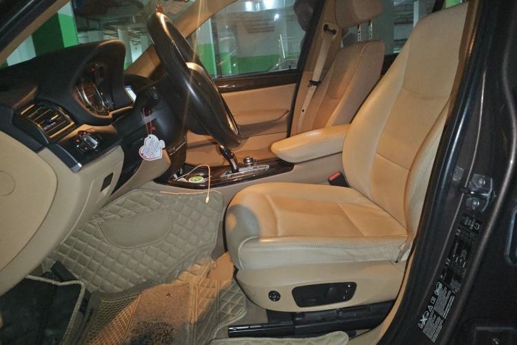 Used BMW X3 2013 Facelifted xDrive20i Luxury Edition Left Front Seat