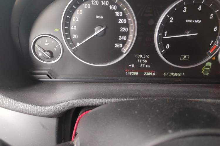 Used BMW X3 2013 xDrive20i Luxury Edition Odometer Close Up
