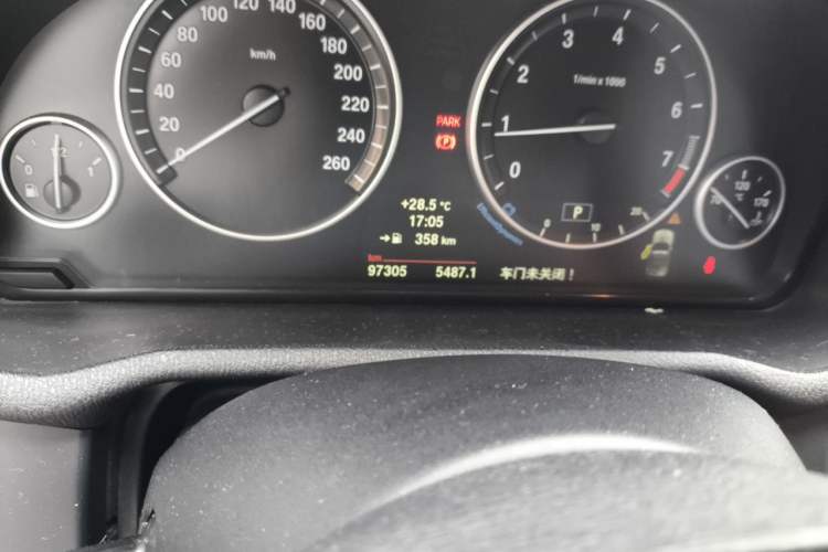 Used BMW X3 2013 Facelifted xDrive20i Luxury Edition Odometer Close Up