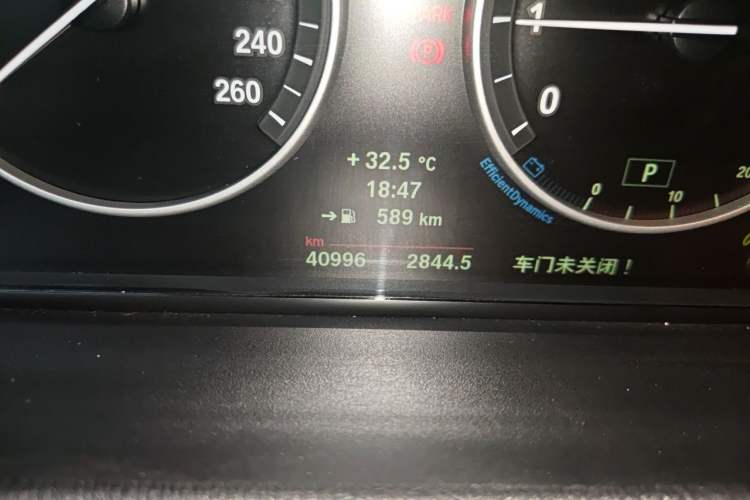 Used BMW X3 2013 Facelifted xDrive20i Luxury Edition Odometer Close Up