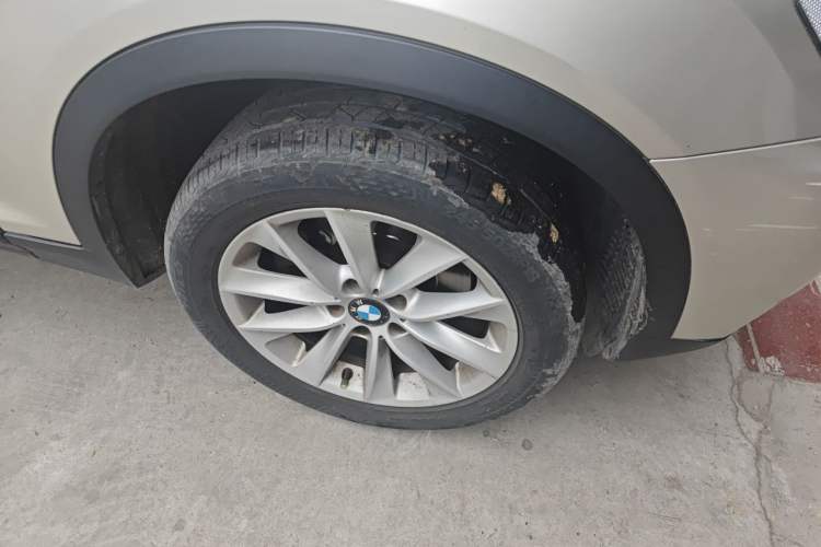 Used BMW X3 2013 Facelifted xDrive20i Luxury Edition Right Front Wheel Hub