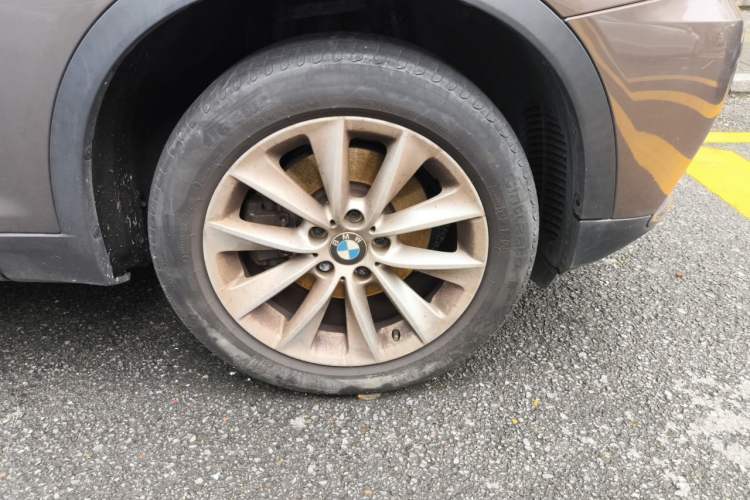 Used BMW X3 2013 Facelifted xDrive20i Luxury Edition Right Front Wheel Hub