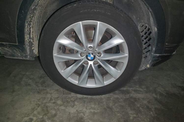 Used BMW X3 2013 Facelifted xDrive20i Luxury Edition Right Front Wheel Hub