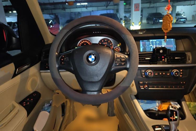 Used BMW X3 2013 xDrive28i Luxury Model Steering Wheel