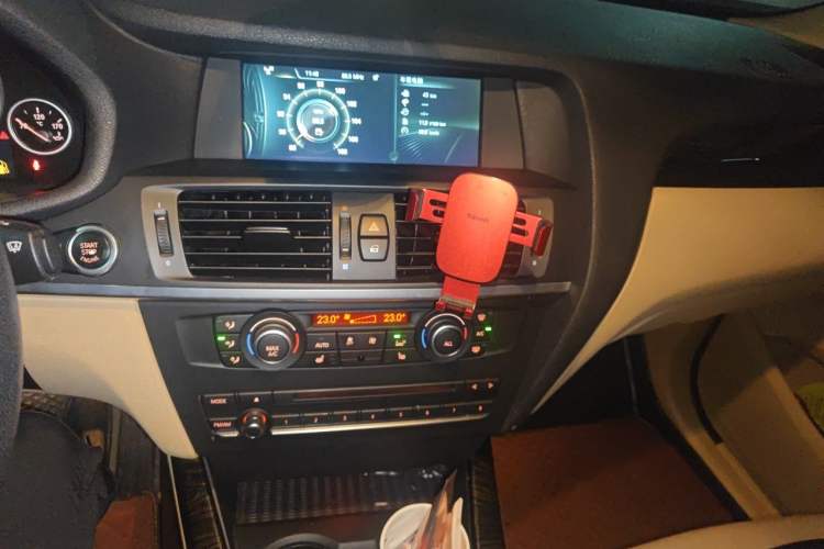 Used BMW X3 2013 xDrive28i Luxury Model Audio And AC Panel