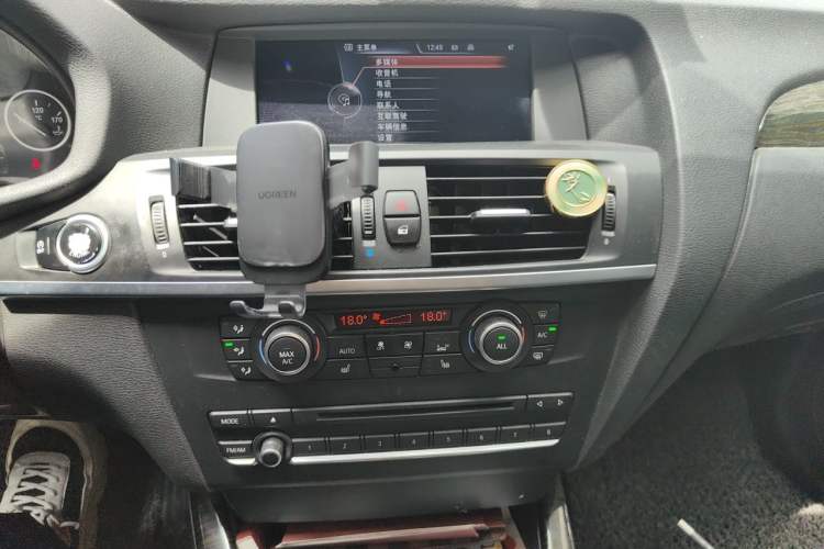 Used BMW X3 2013 xDrive20i Luxury Edition Audio And AC Panel