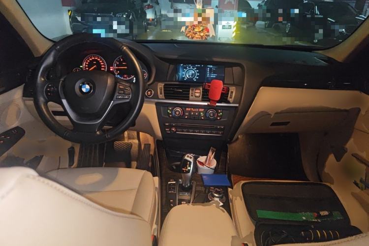 Used BMW X3 2013 xDrive28i Luxury Model Center Console