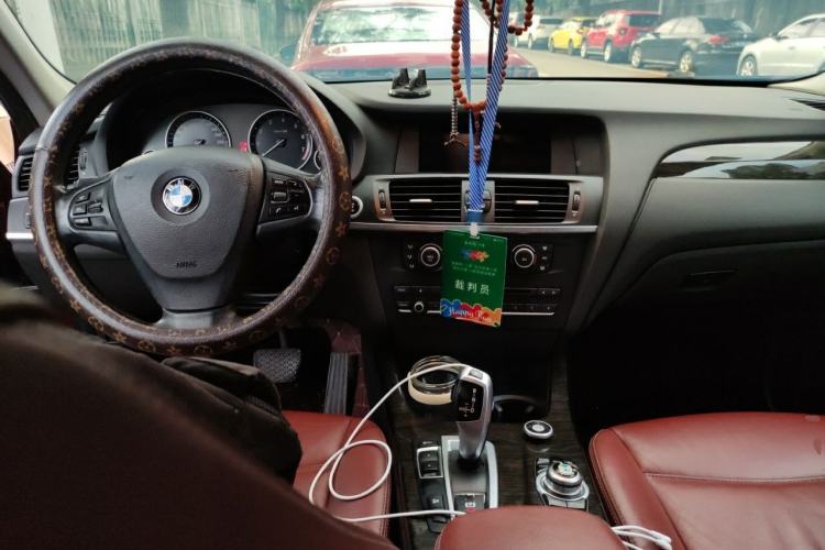 Used BMW X3 2013 xDrive20i Luxury Edition Center Console