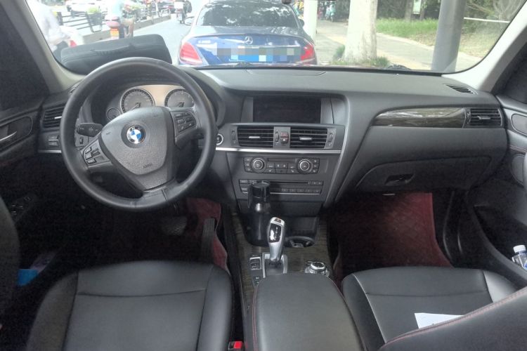 Used BMW X3 2013 xDrive28i Leading Model Center Console
