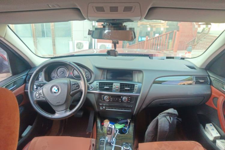 Used BMW X3 2013 Facelifted xDrive20i Luxury Edition Center Console