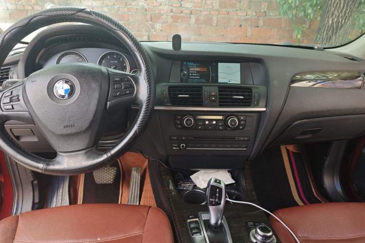 Used BMW X3 2013 Facelifted xDrive20i Luxury Edition Center Console